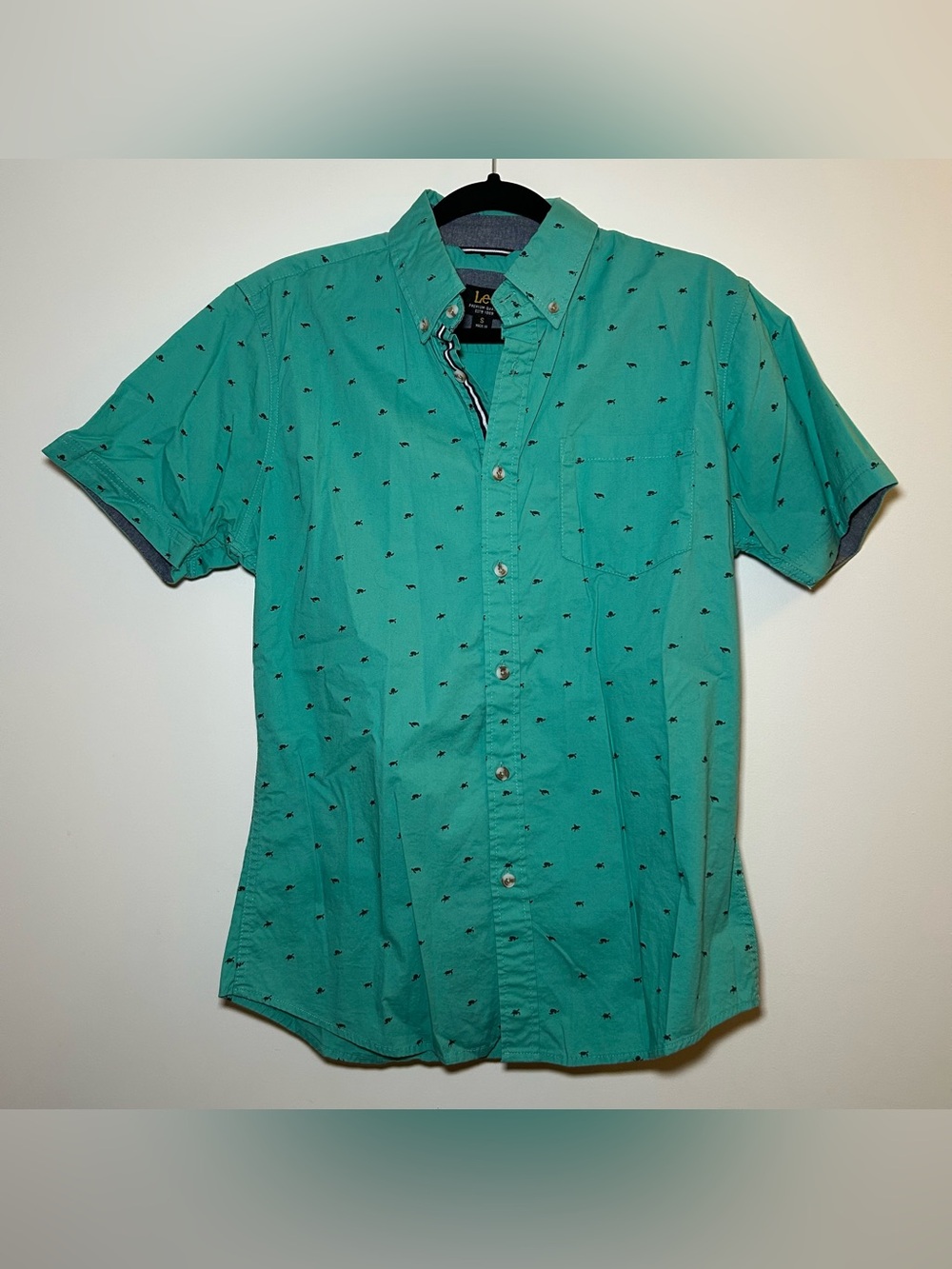 Lee Men’s Button Down Short Sleeve Shirt Small Turtle
